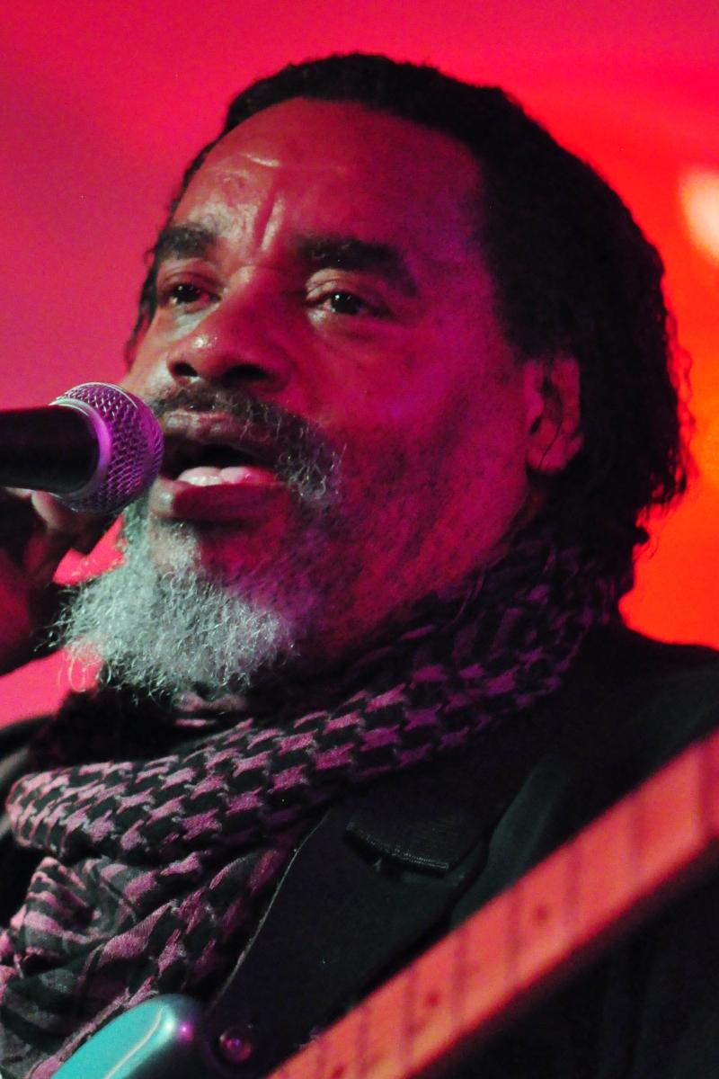 Ike Willis - Self - Played with Zappa 1978-1979 (archive footage)
