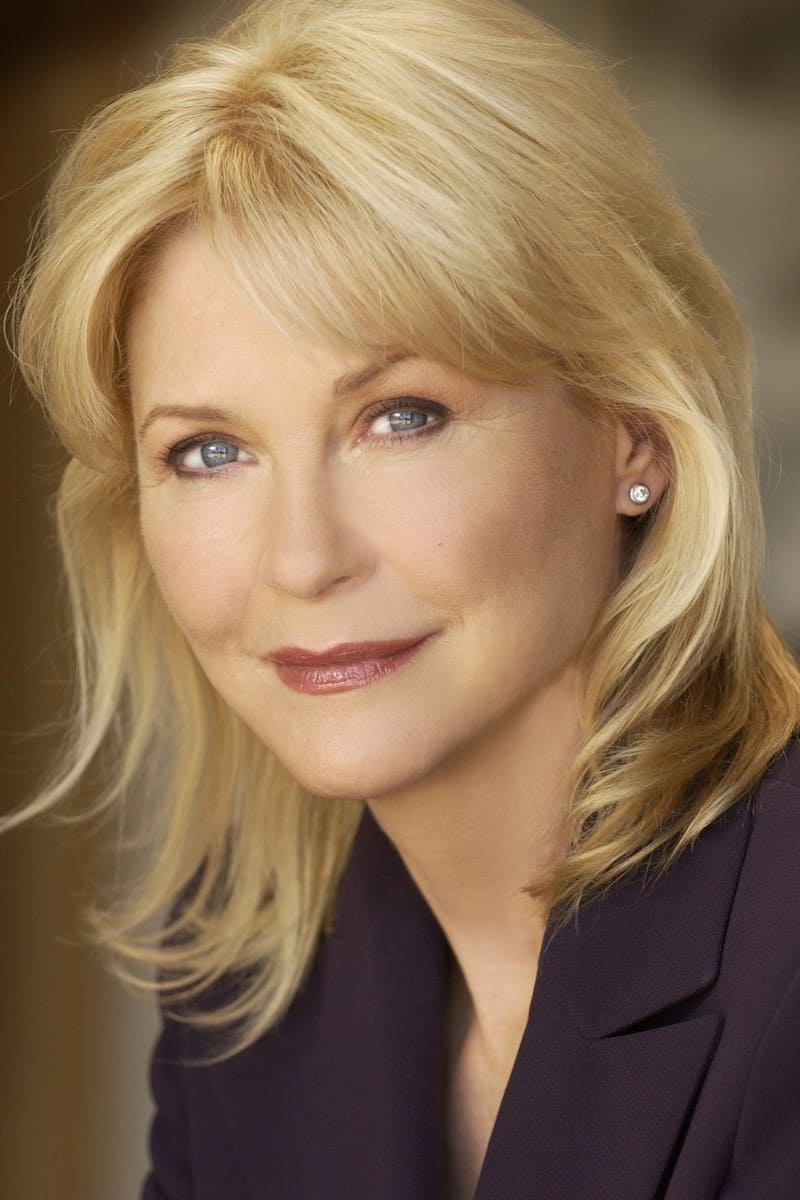 Dee Wallace - Carol
