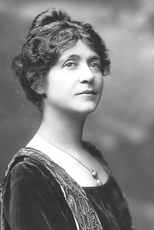 Emma Dunn - Mrs. Meredith (uncredited)