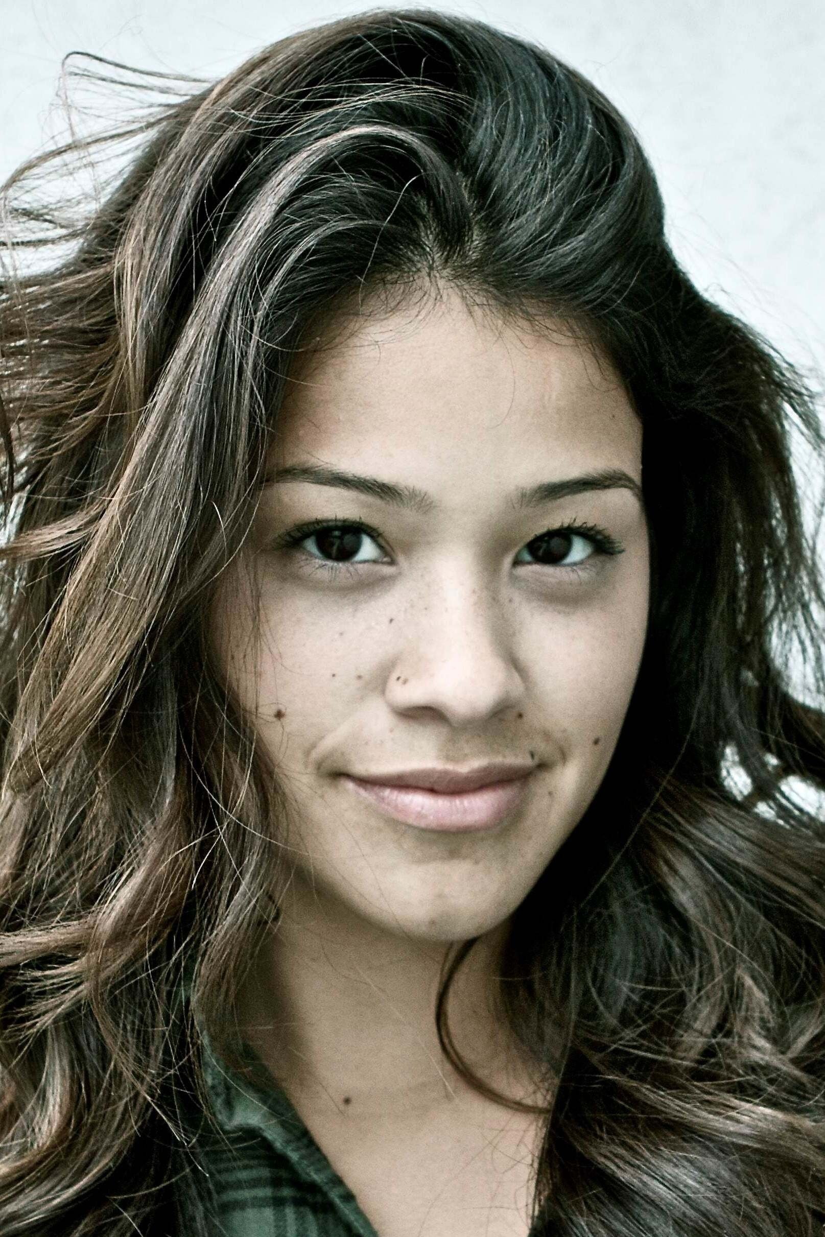 Gina Rodriguez - Velma Dinkley (voice)