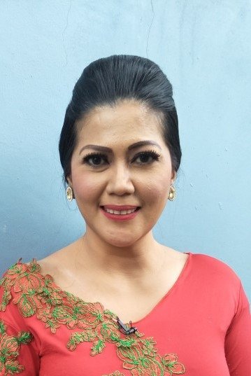 Helsi Herlinda - 