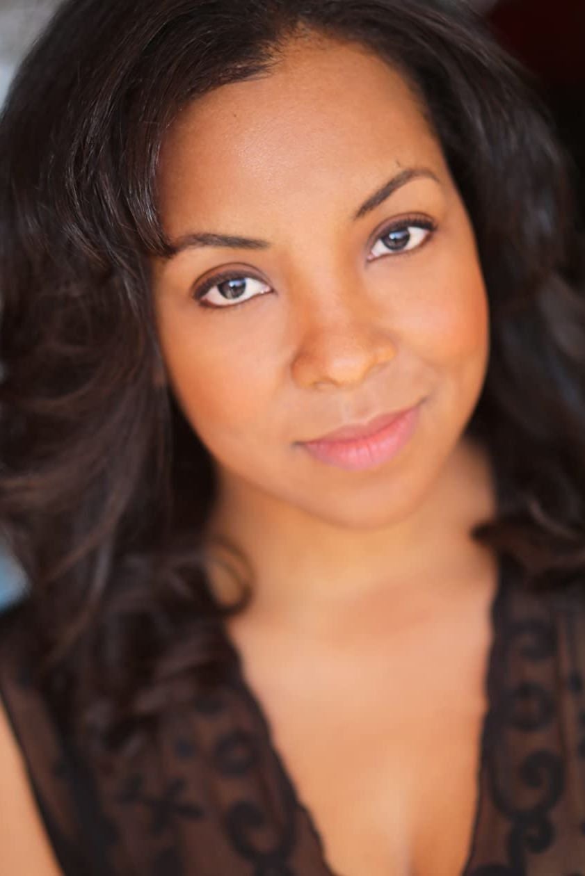 Stacie Davis - Social Worker