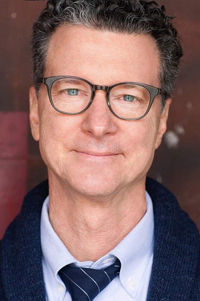 Bill Phillips - Chronicle Reporter (uncredited)
