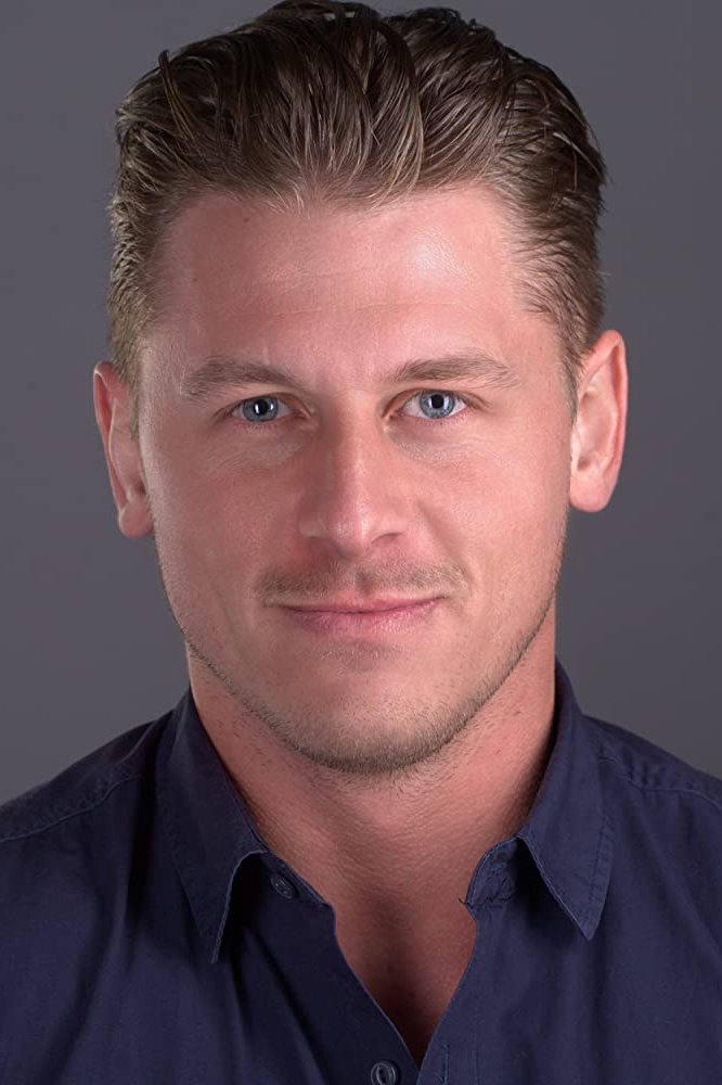 Jamie B. Chambers - Pvt James (uncredited)