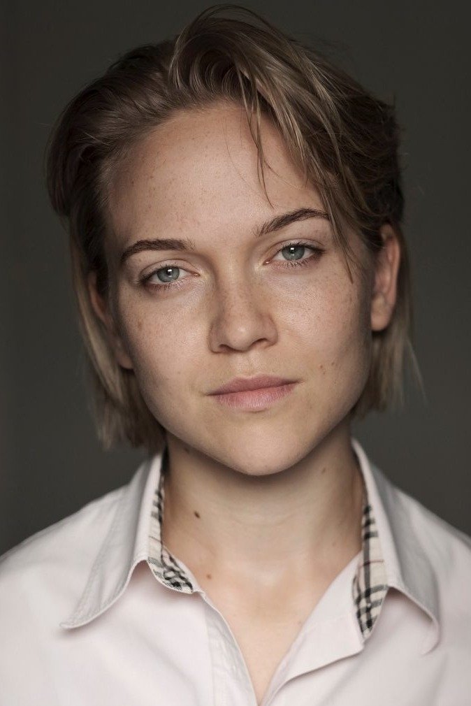 Abigail Stones - Leonora