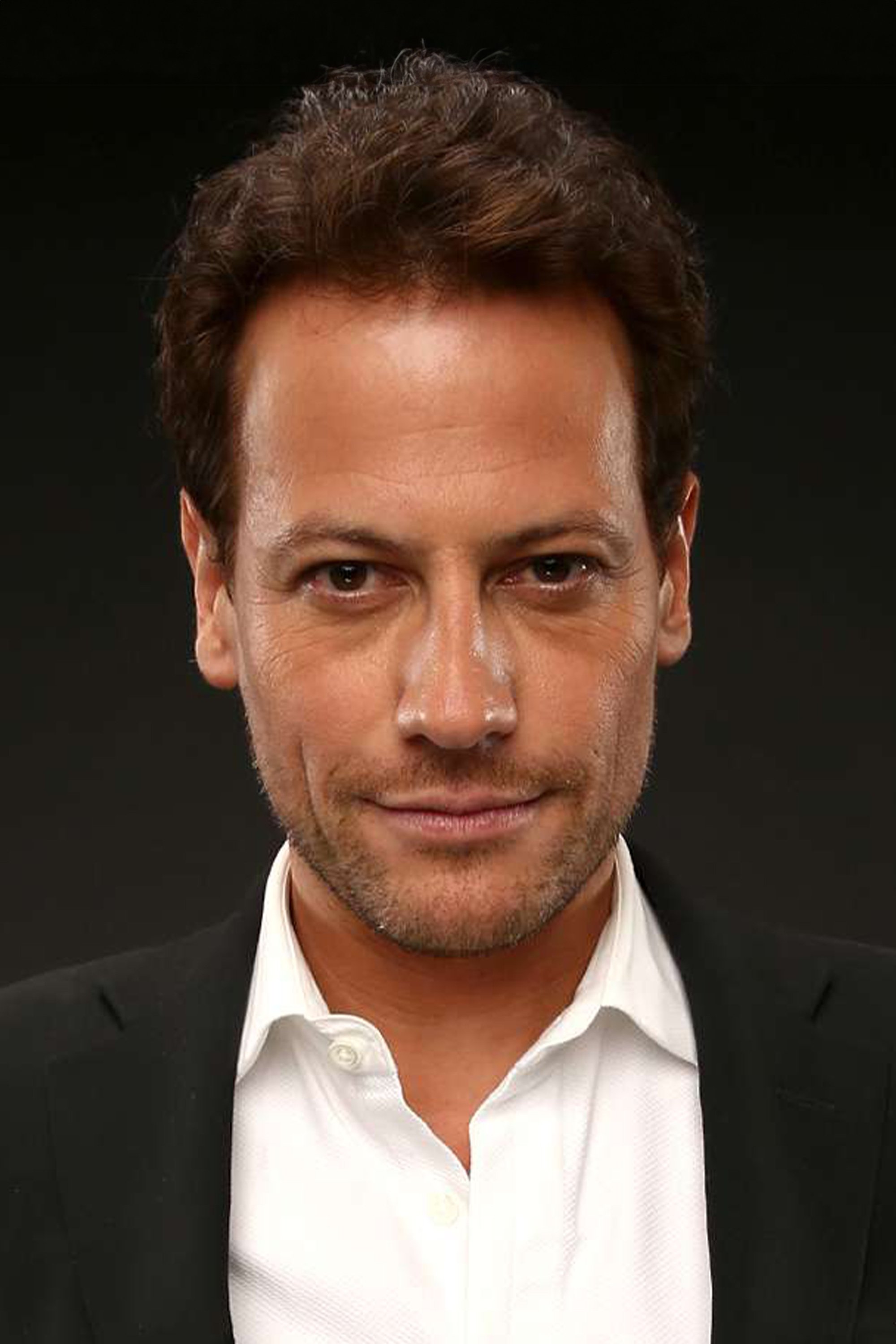 Ioan Gruffudd - Thomas Morrow (voice)