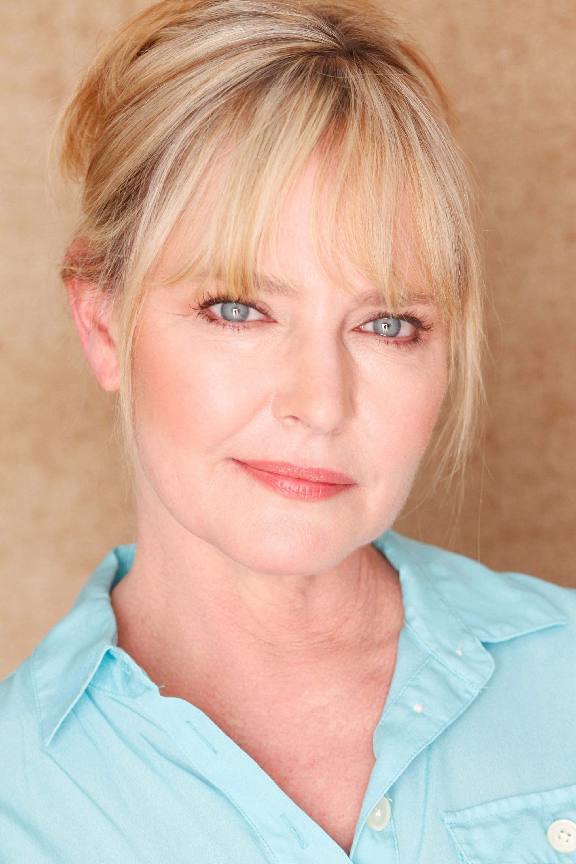 Lisa Wilcox - Narrator