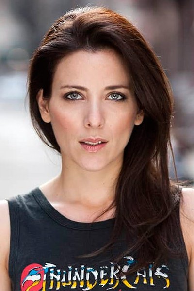 Lucie Pohl - Shannon Jones
