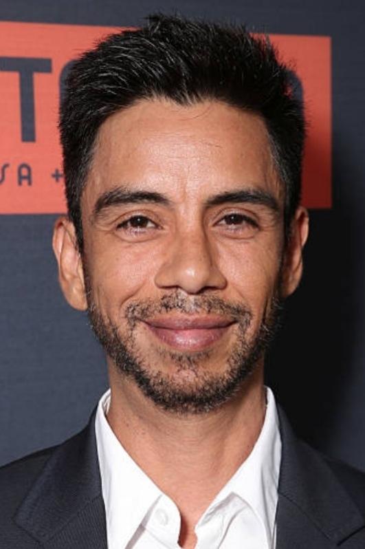 Héctor Jiménez - Esteban (voice)