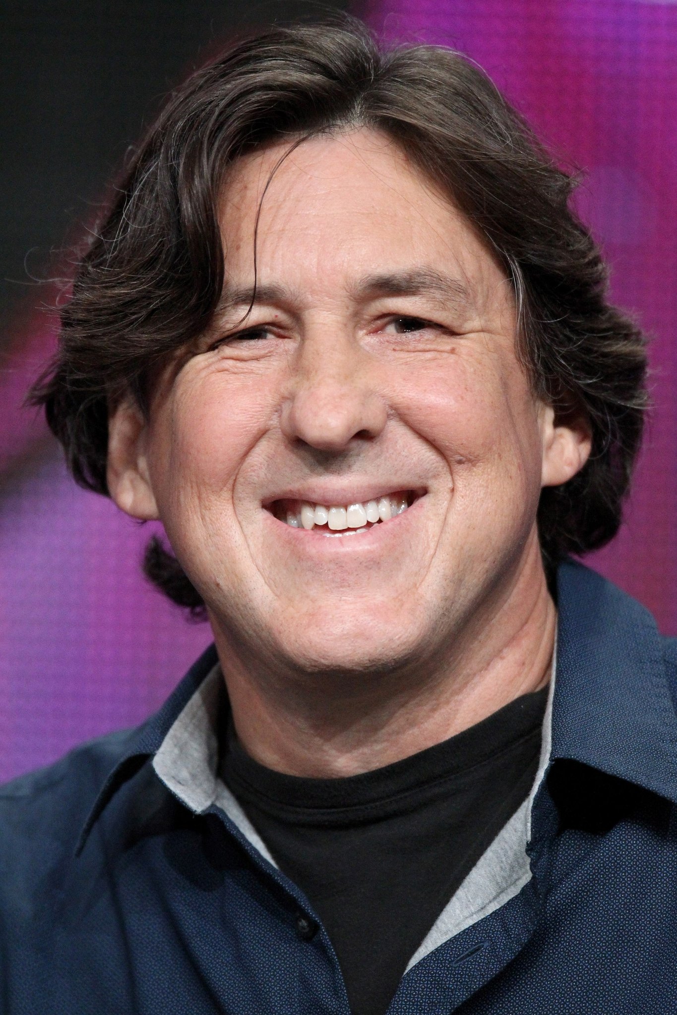 Cameron Crowe - Bus Passenger (uncredited)