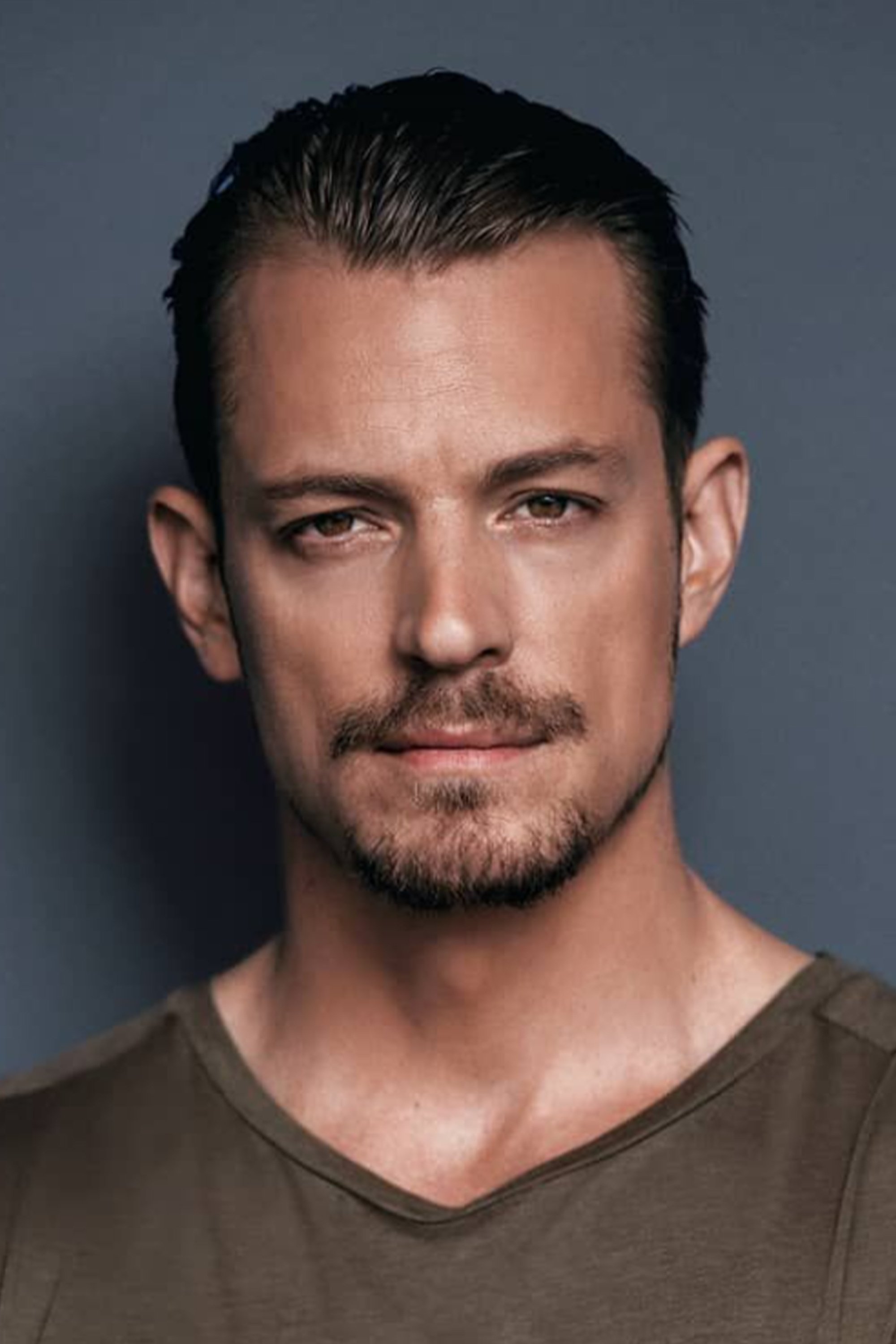 Joel Kinnaman - Colonel Rick Flag