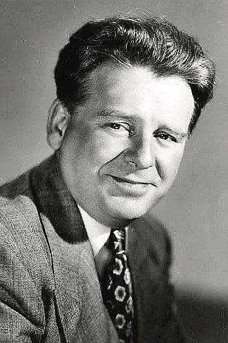 Wallace Ford - Gus