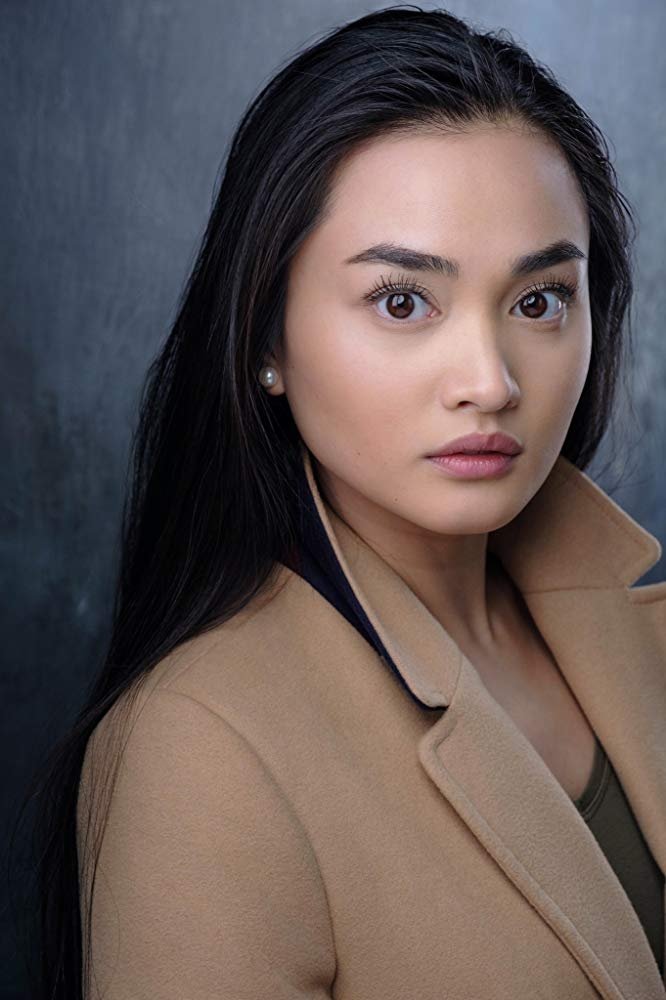 Gielliane Althea - Aurora's Handmaiden