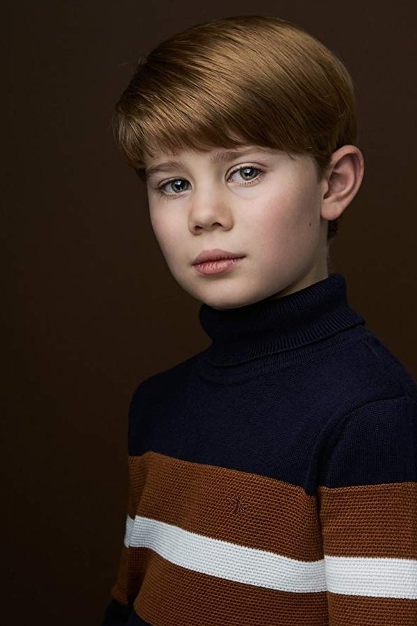 Matthew Illesley - Young Reggie