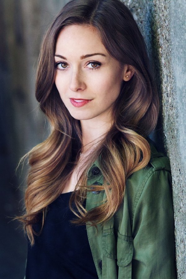 Amy Groening - Jayne