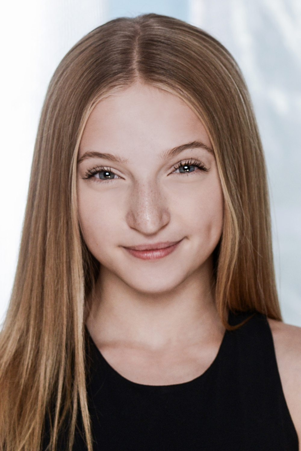 Lilly Bartlam - Skye (voice)