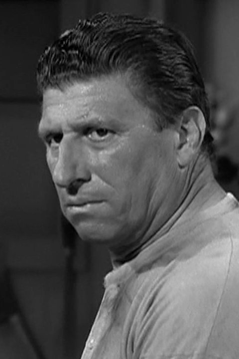 Bill Raisch - Soldier Whose Arm is Hacked Off (uncredited)