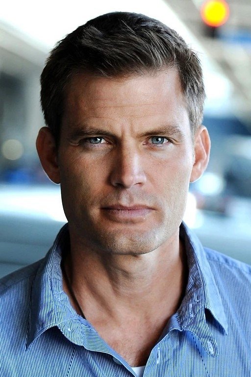 Casper Van Dien - Johnny D. Rico