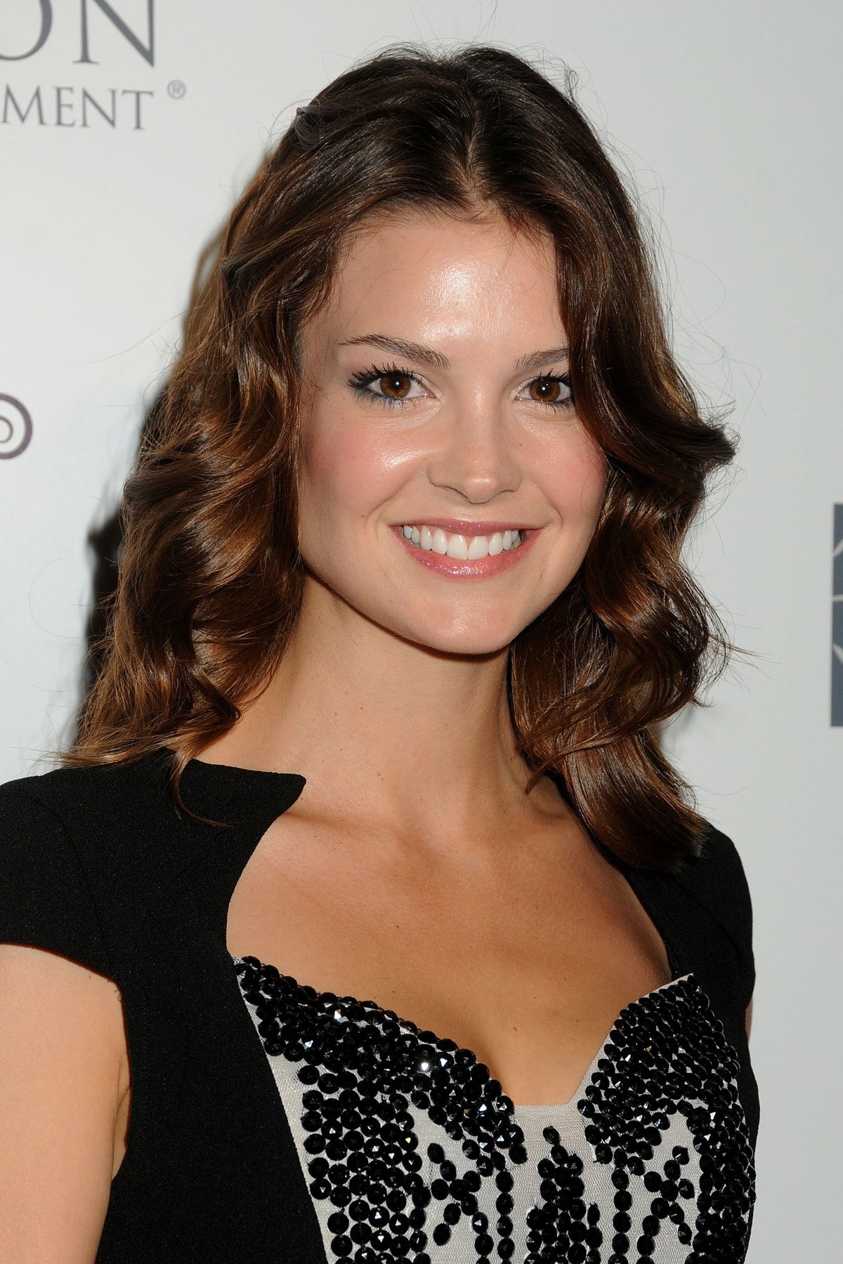 Tiffany Brouwer - Rebecca
