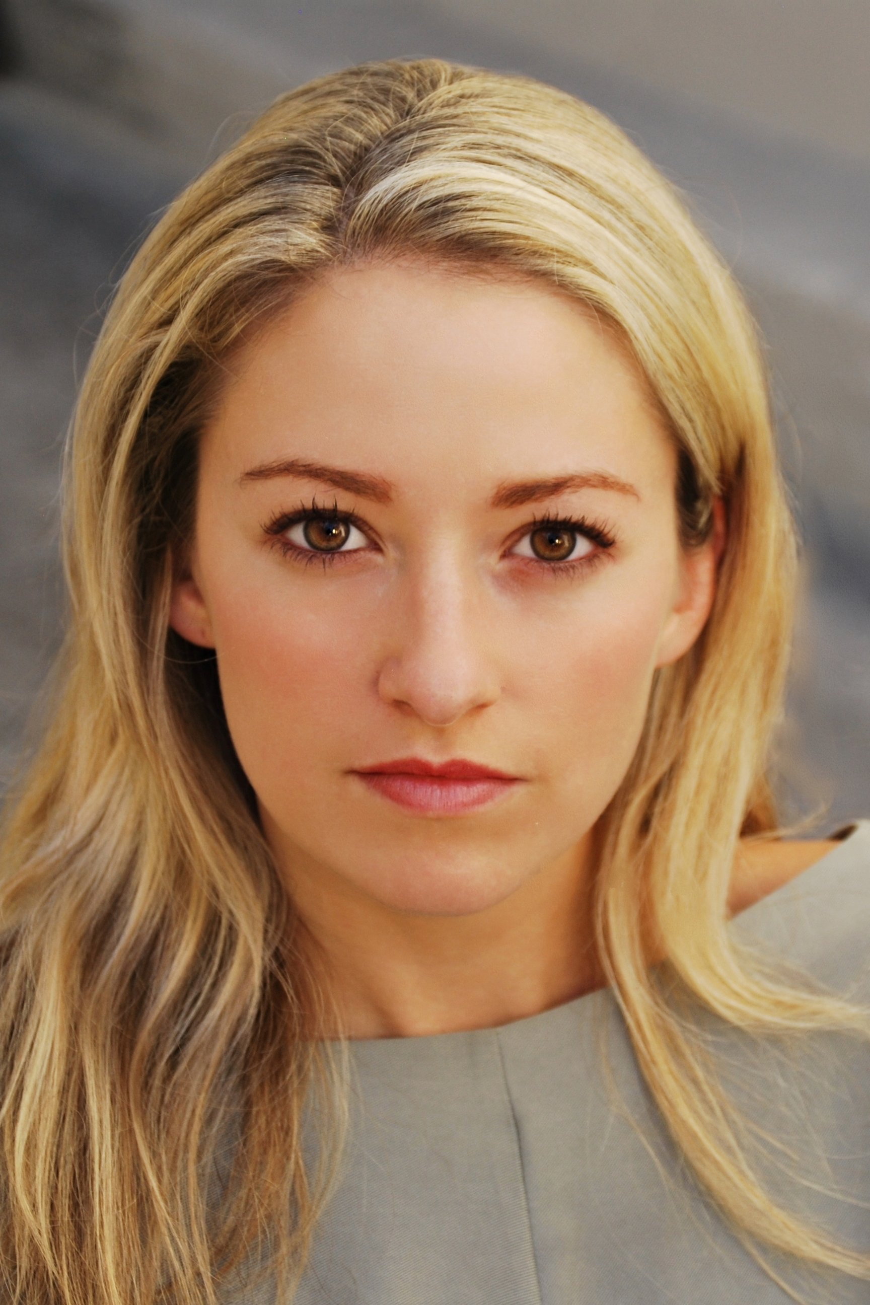 Olivia Hamilton - Patricia White