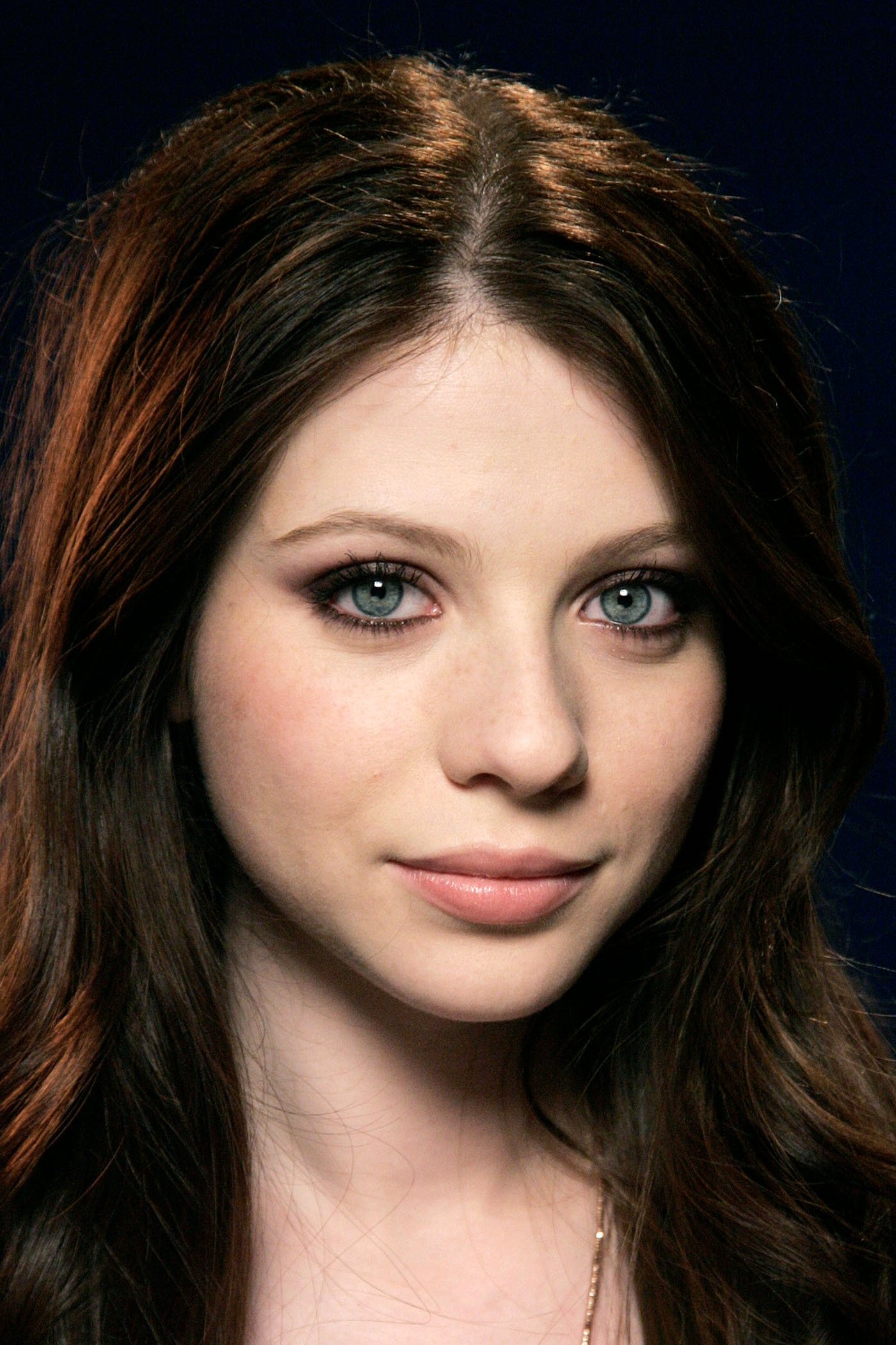 Michelle Trachtenberg - Self (archive footage)