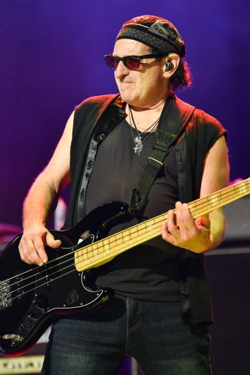 Danny Miranda - Self - Basse