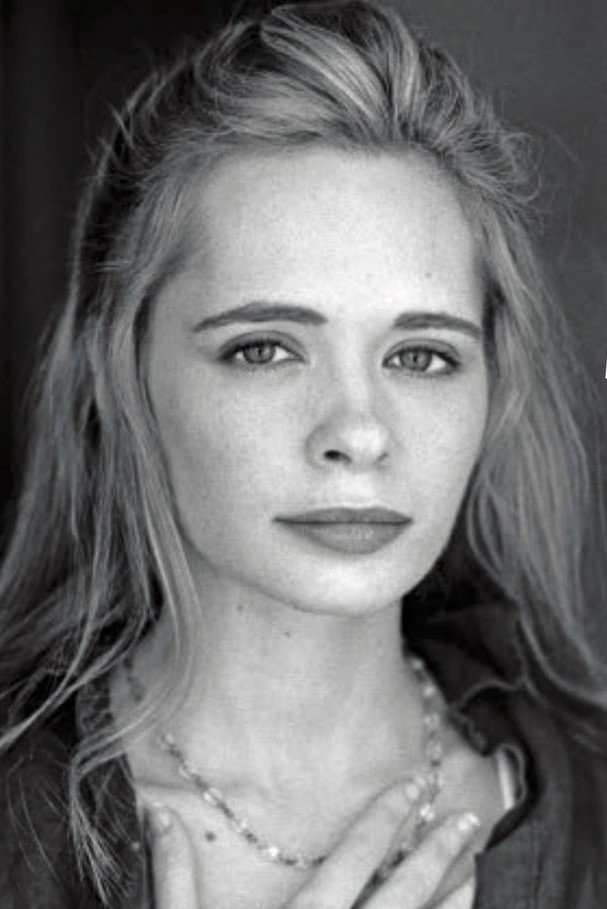 Adrienne Shelly - Self (archive footage)