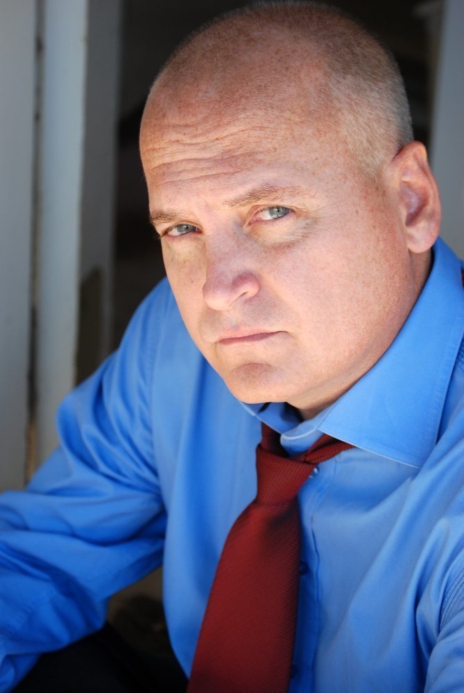 Eddie Driscoll - Newsreel Narrator (voice)