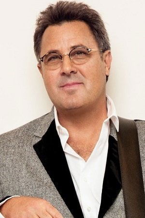 Vince Gill - Himself