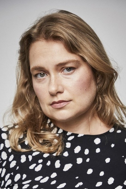 Merritt Wever - Annie
