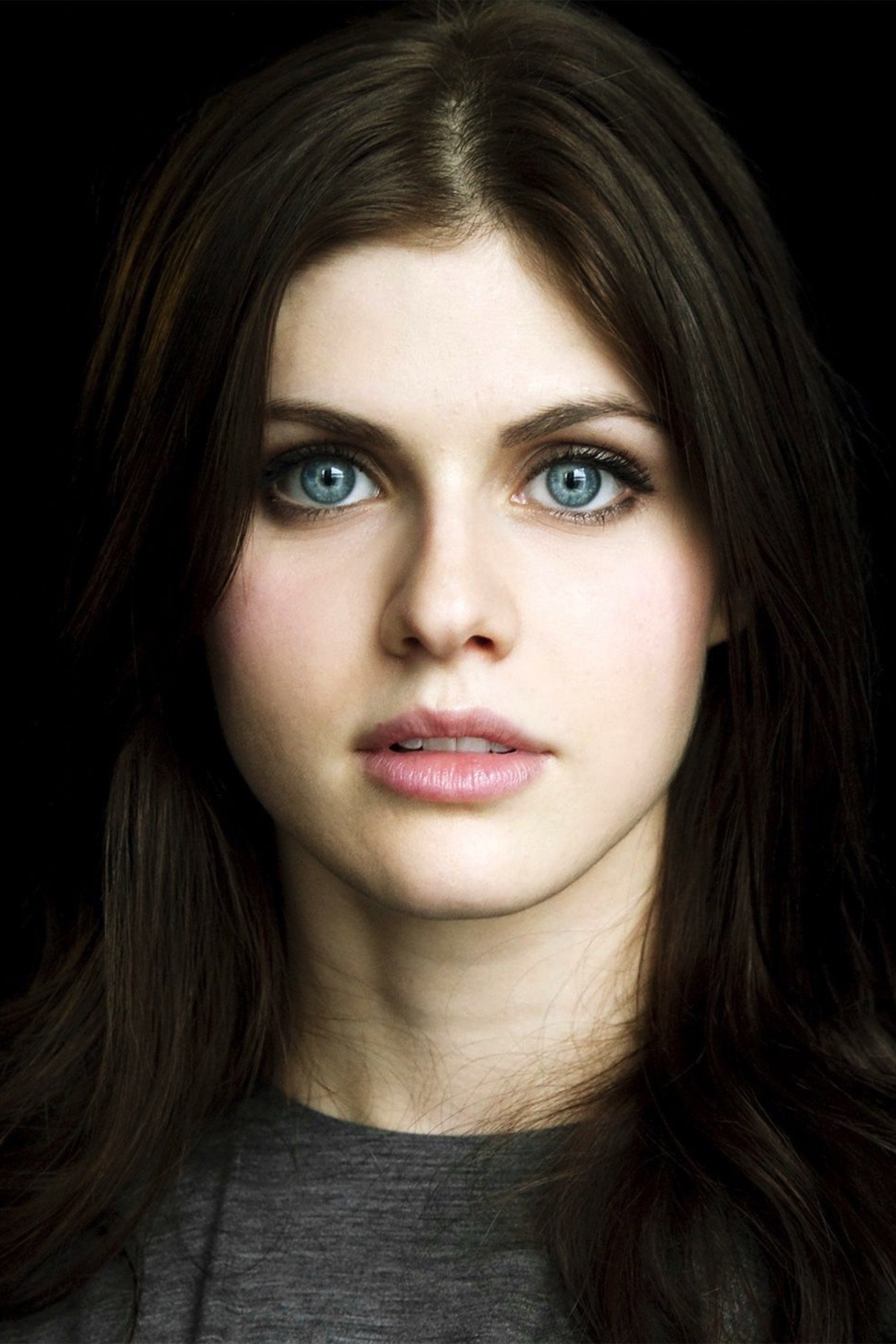 Alexandra Daddario - Lois Lane (voice)