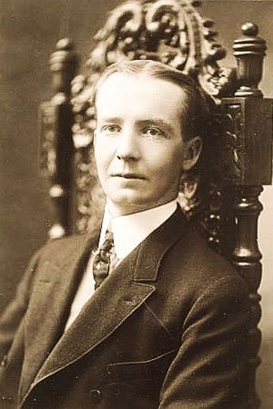 Harry C. Bradley - Anderson (uncredited)