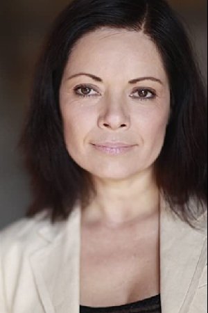 Begonya Plaza - Anna Trejo