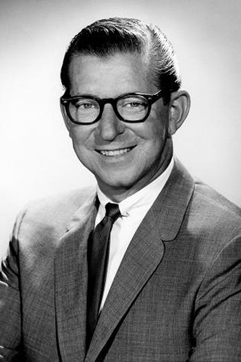Bill Baldwin - TV Movie Host (uncredited)