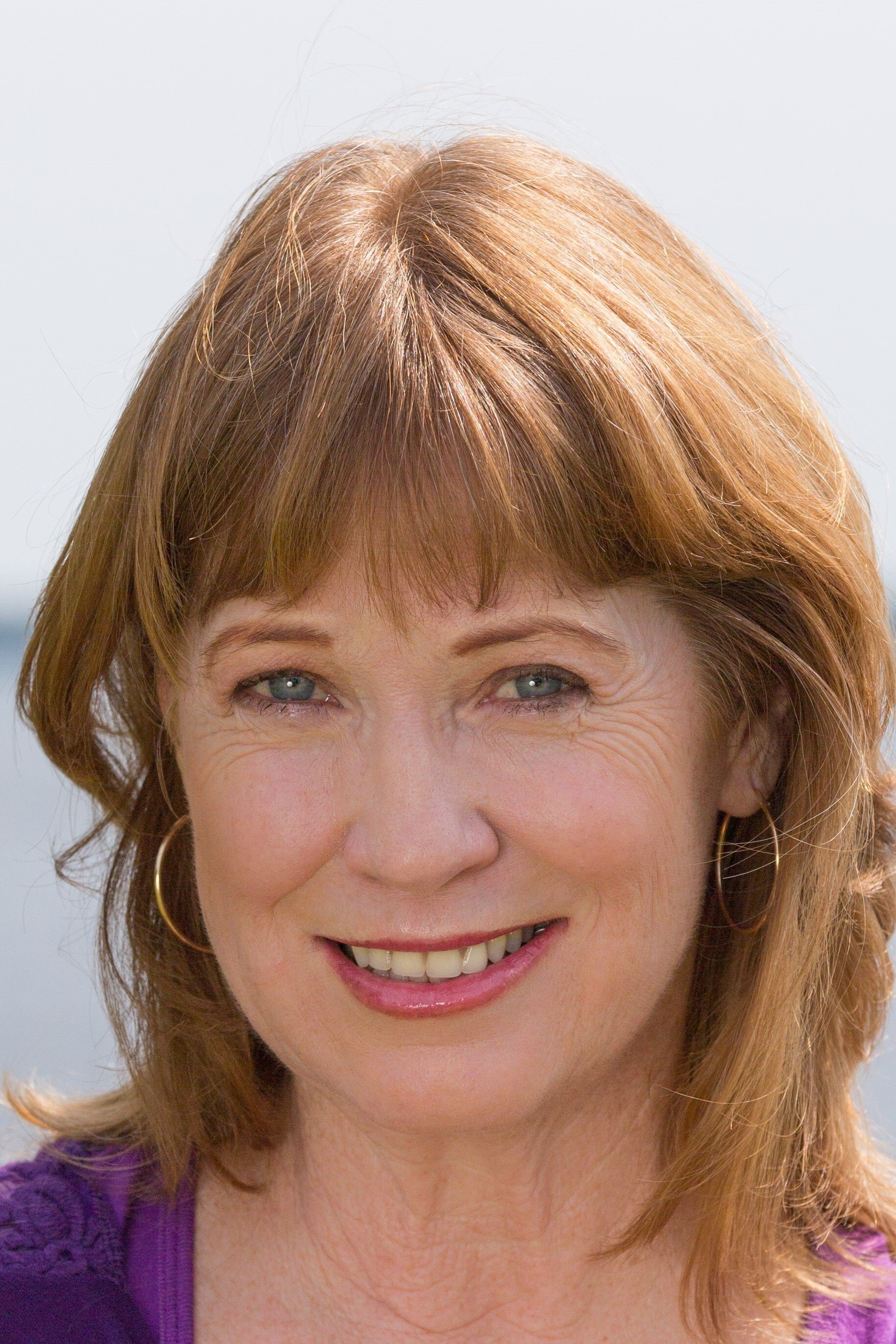 Lois Dellar - Singing Nun