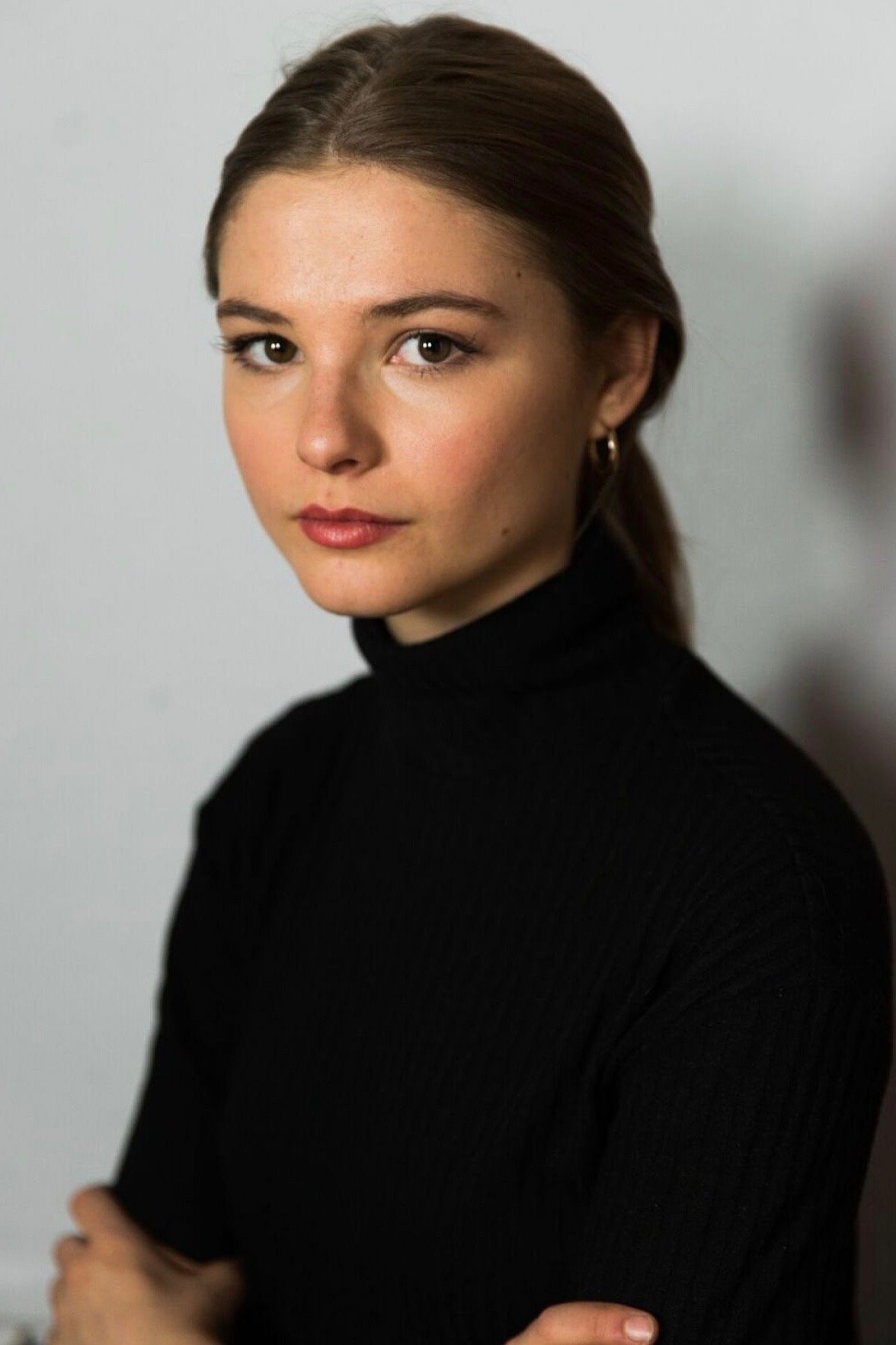 Stefanie Scott - Sara