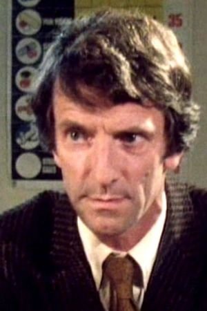 Daniel Moynihan - Officer in Officer's Club (uncredited)