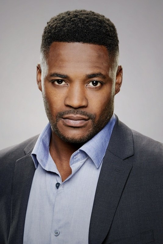 Duane Henry - SWAT in Dive Bar