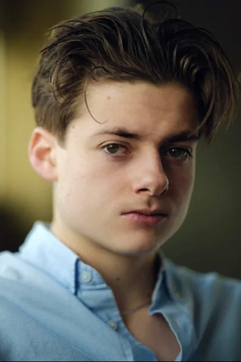 Louis Ashbourne Serkis - Cute Young Hobbit
