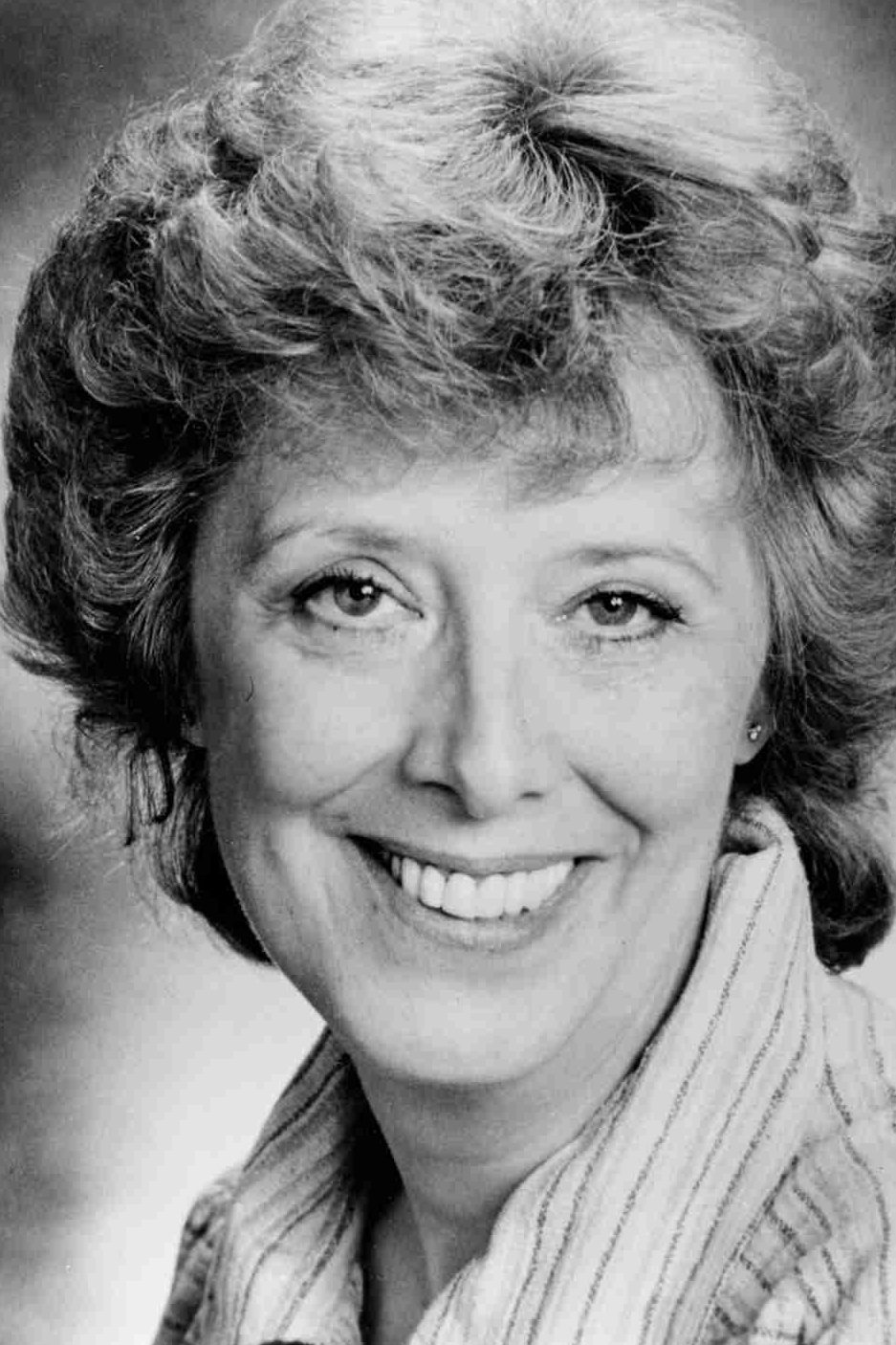 Margaret Tyzack - Elena