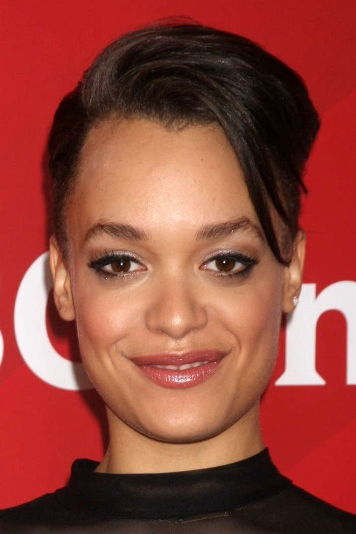 Britne Oldford - Barista