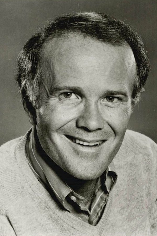 Richard Sanders - Donny Moor Bartender