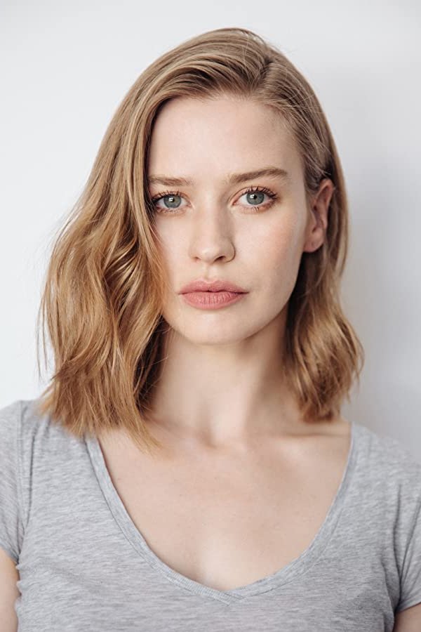 Camille Stopps - Claire Donahue