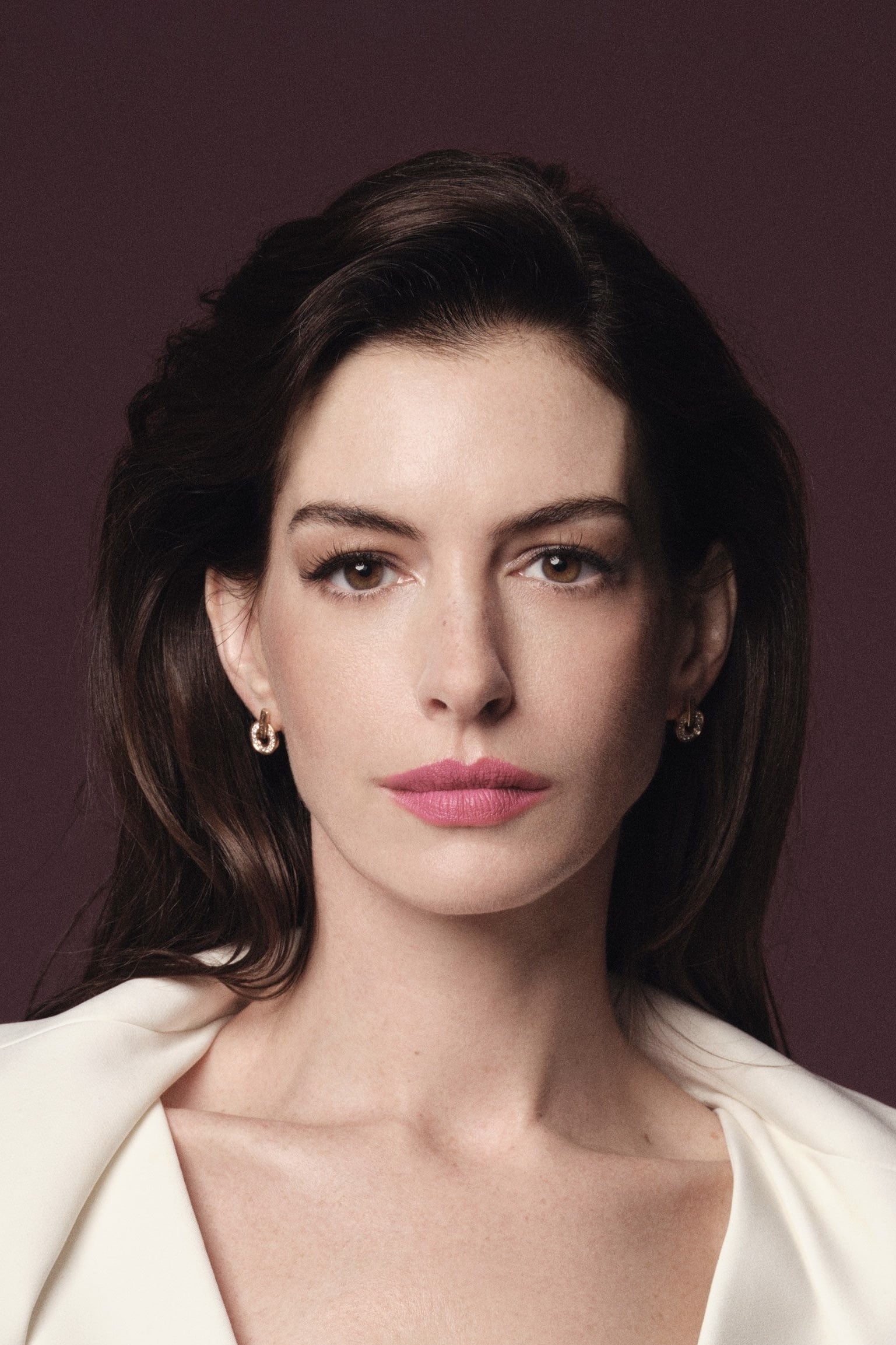 Anne Hathaway - Sarah Bilott