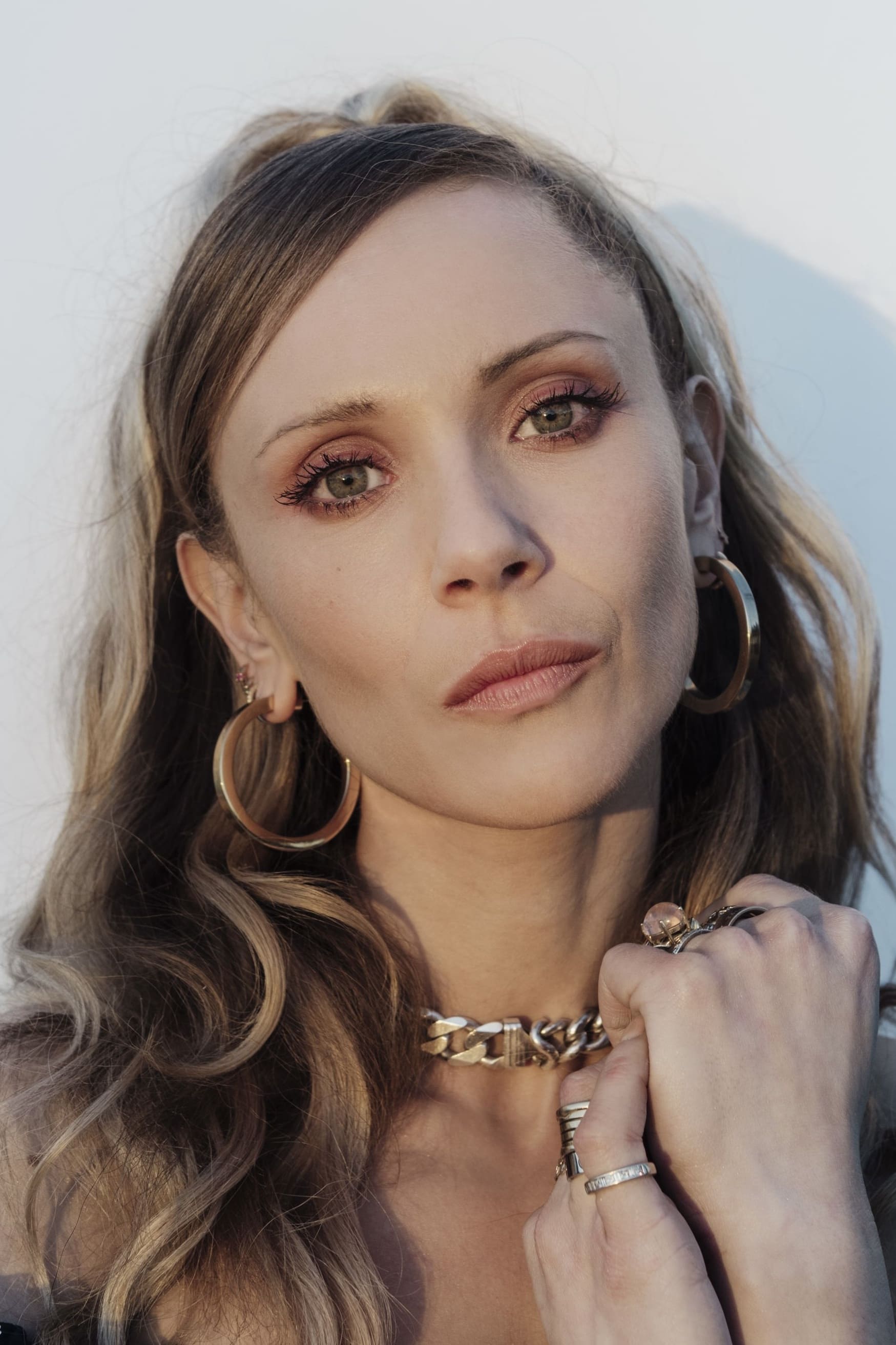 Juno Temple - Fanny Robbin