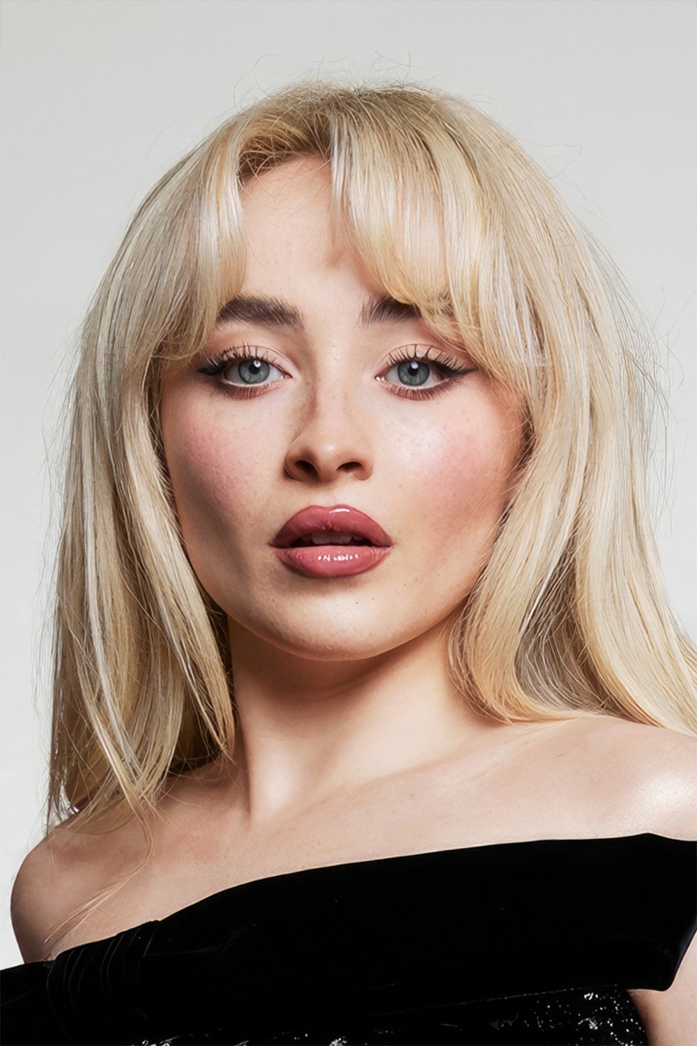 Sabrina Carpenter - Hailey Grant