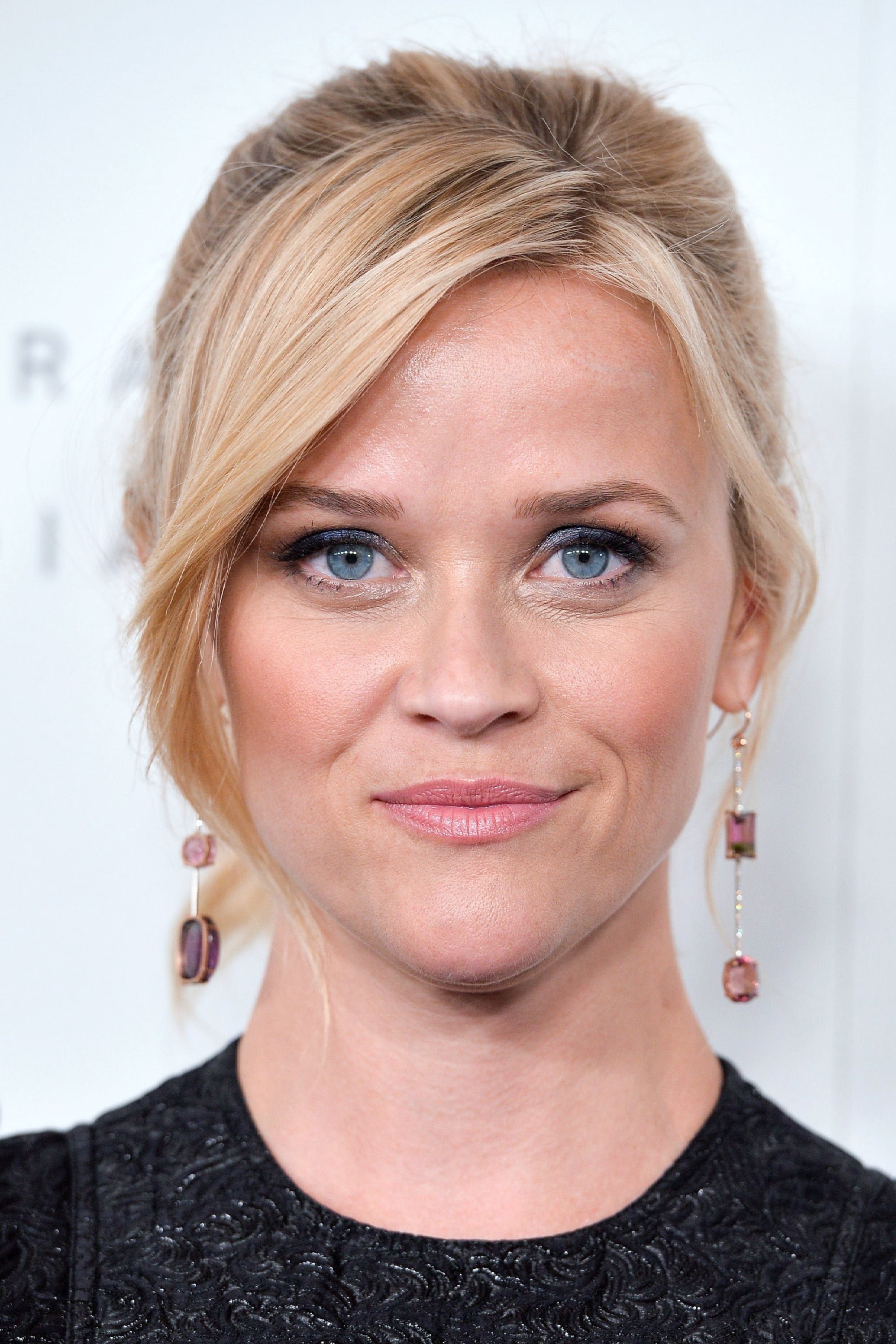 Reese Witherspoon - Self (archive footage)