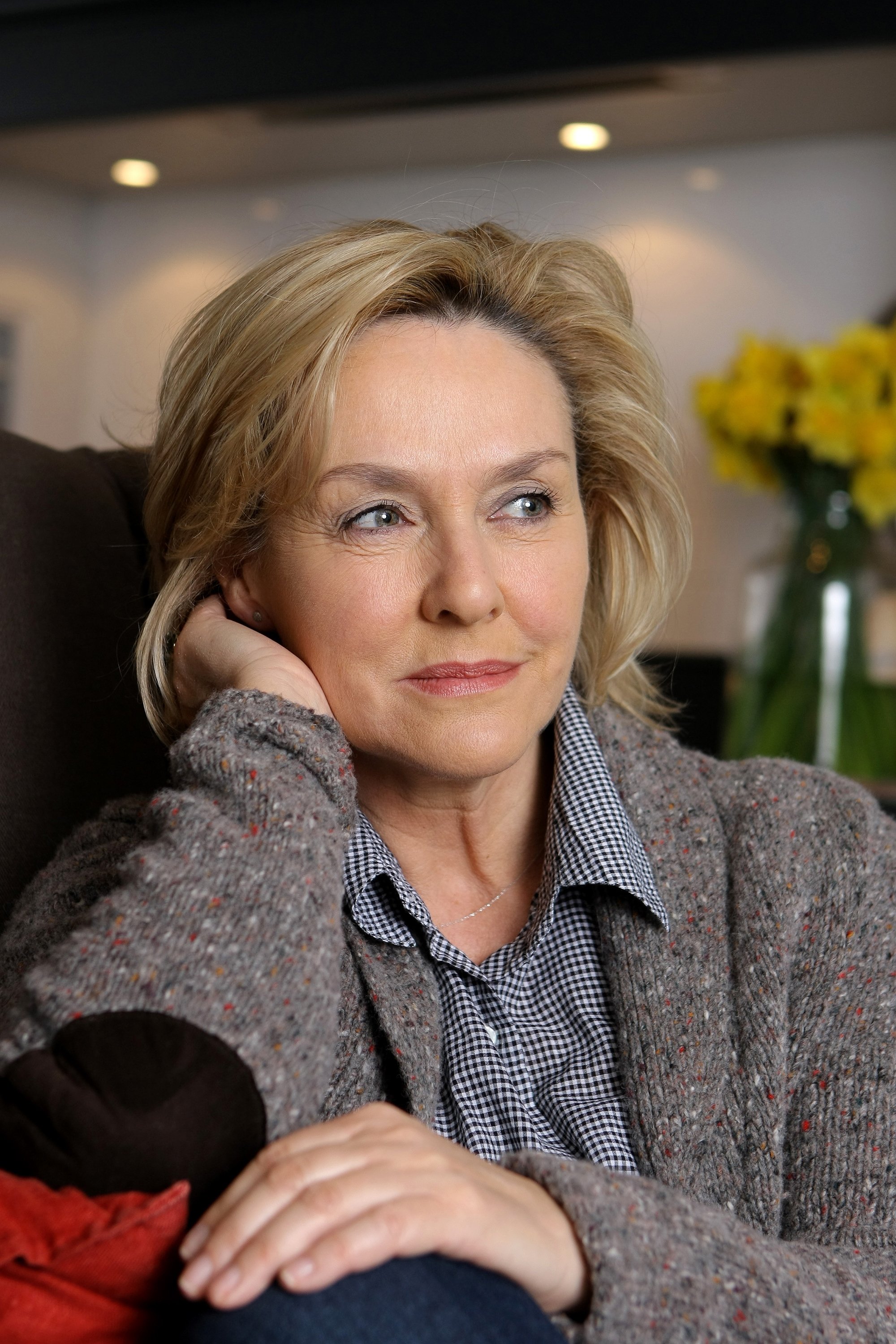 Amanda Burton - Susan