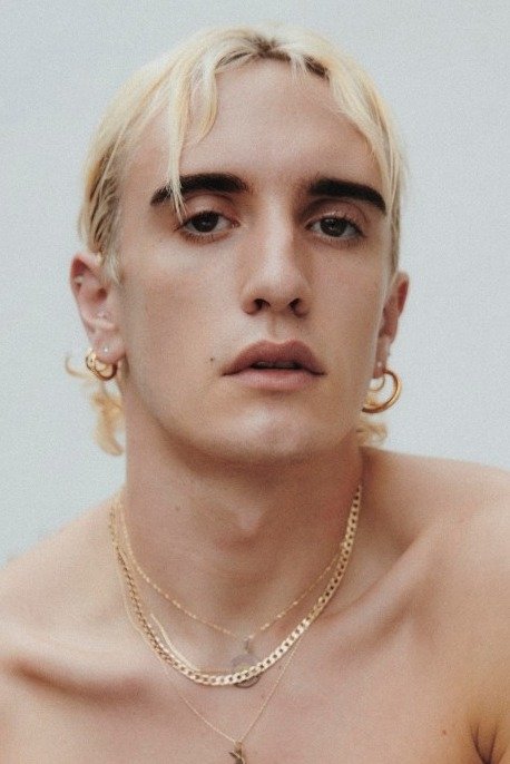 Ed Munro - 'Boy with Apple' (model)