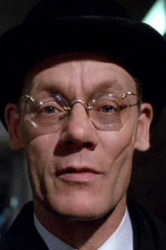 Günter Meisner - Mr. Slugworth